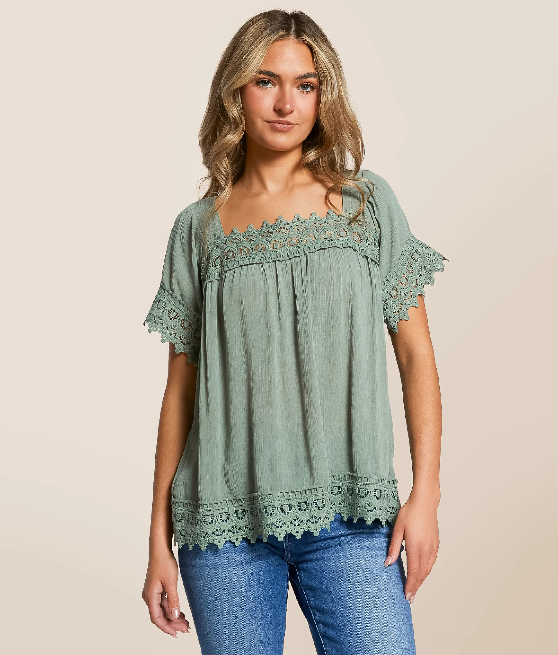 Crochet Flowy Top | Buckle
