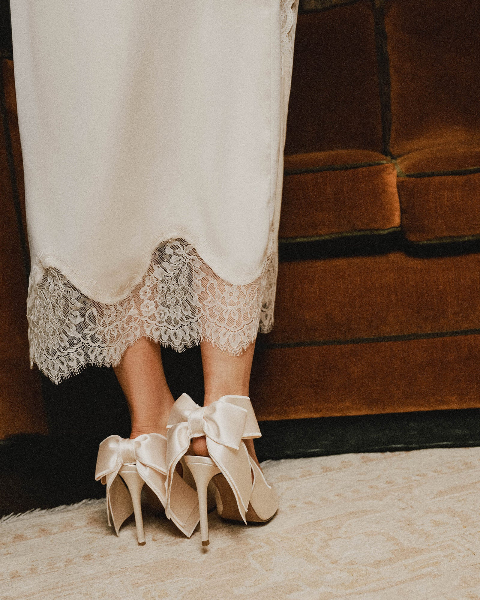 TEACUP Ivory Satin Women's Pointed-Toe Slingback Heel | Steve Madden (US)