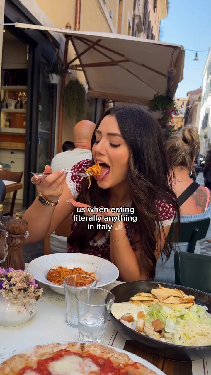 make food in america great again😂 hot take, food in the U.S. is cheap & synthetic

#couplecomedy #foodie #italy #travel #utah