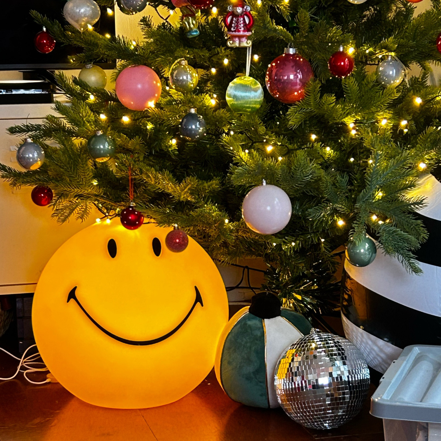 Big smiley lamp 