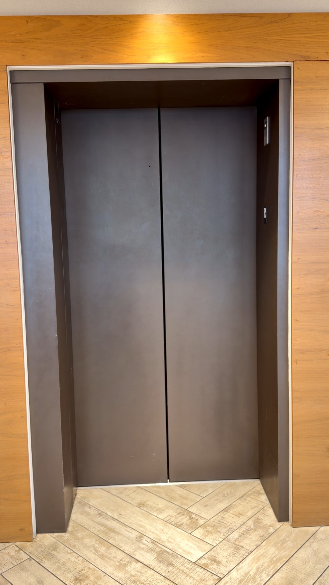 I’m not going to lie. Initially? I didn’t love this look. The top was a bit too big for my taste but once I started getting compliments, I felt ten times better about this look. 

#LTKootd #LTKdayinmylife #LTKgrwm