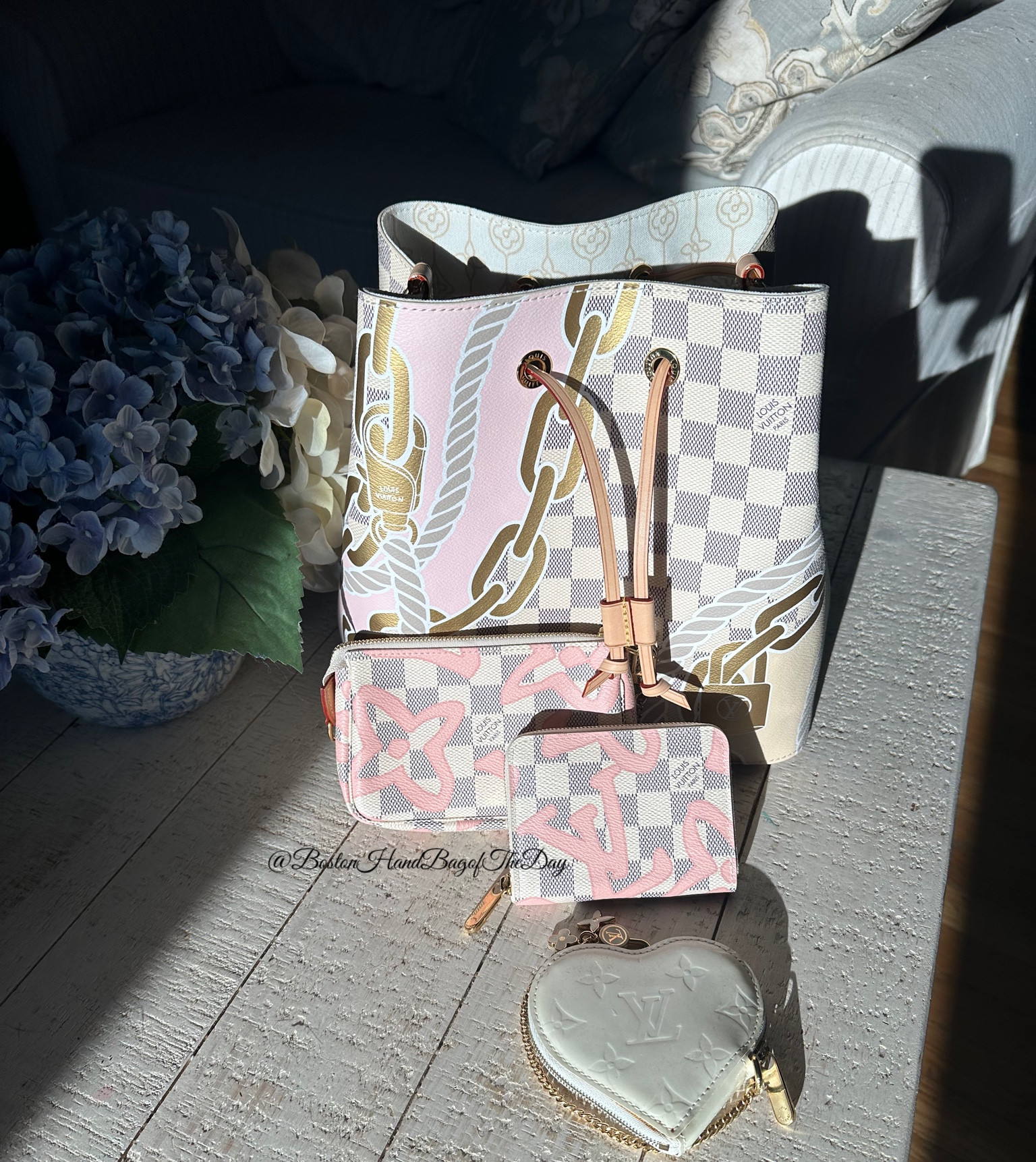 Spring is finally here so bringing out the Damier Azur with a did of LV Tahitienne slgs. 

#LTKstyletip #LTKitbag