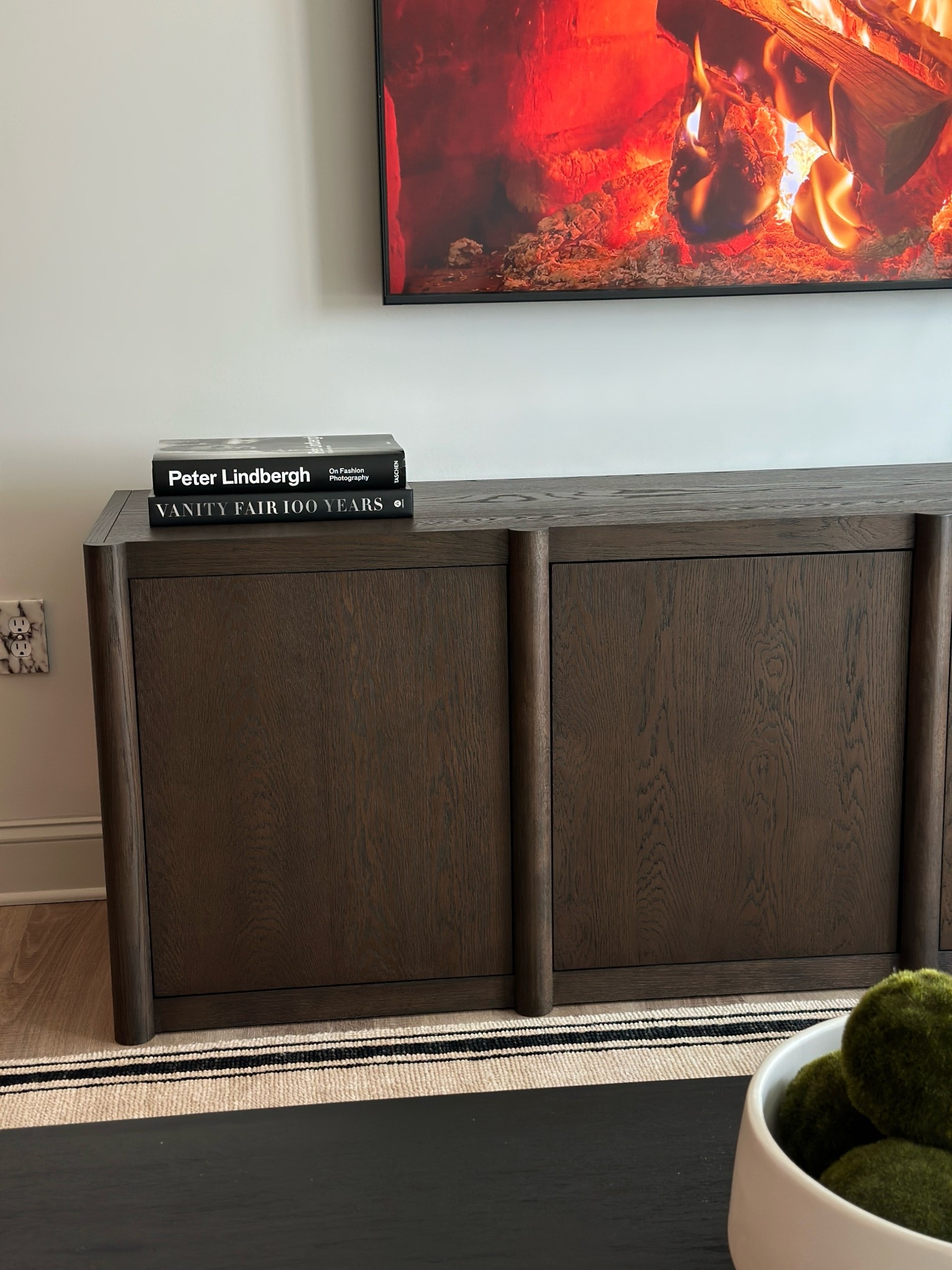 obsessed with this console! Stunning 