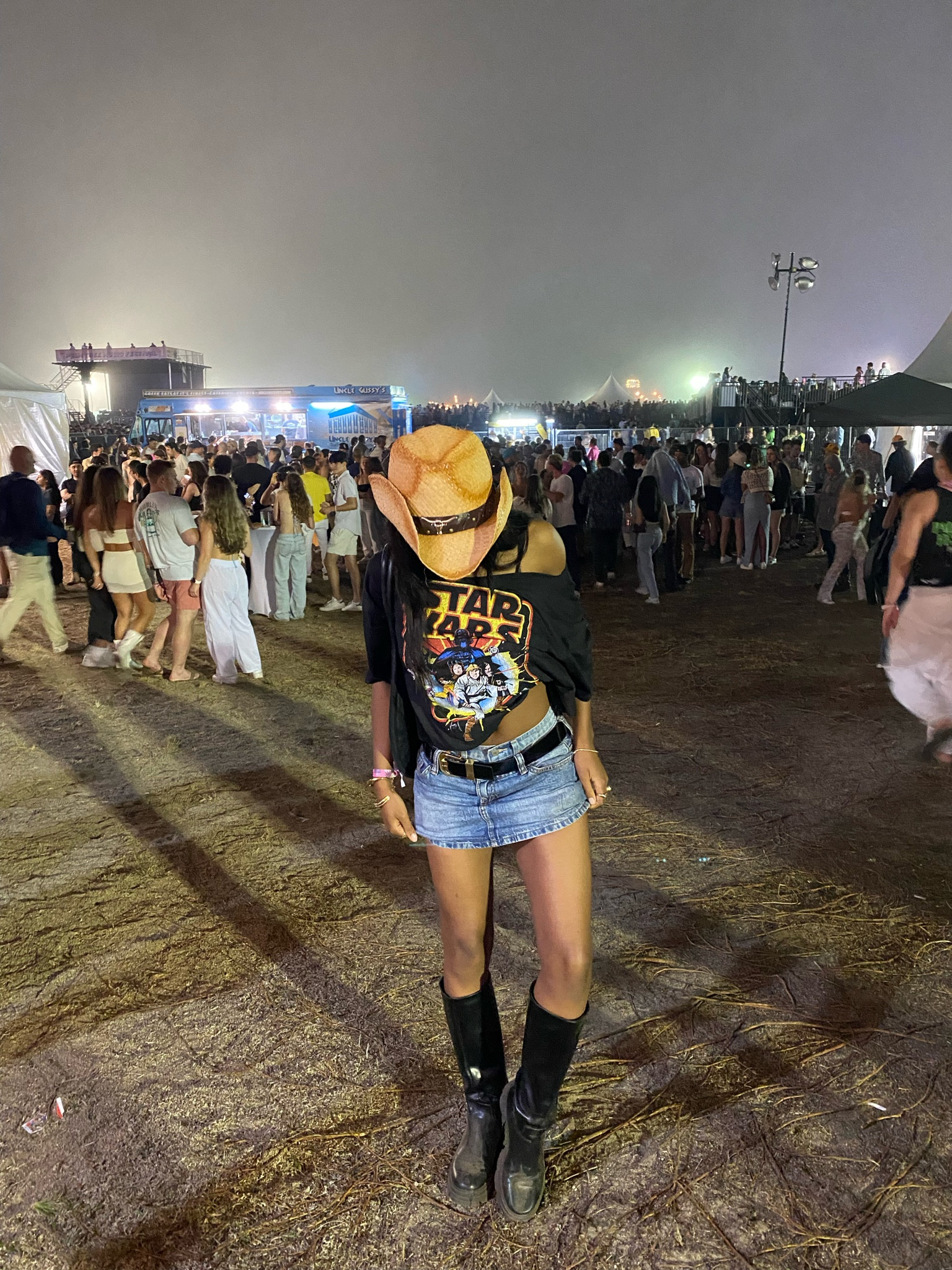 what i wore at a musical festival in the hamptons 🌴

everything I linked is exact except for the boots, belt, mini skirt. those are dupes.

denim mini skirt, cowboy hat, graphic tee, knee high boots, black boots, festival outfit 

#LTKSale #LTKSeasonal #LTKFind