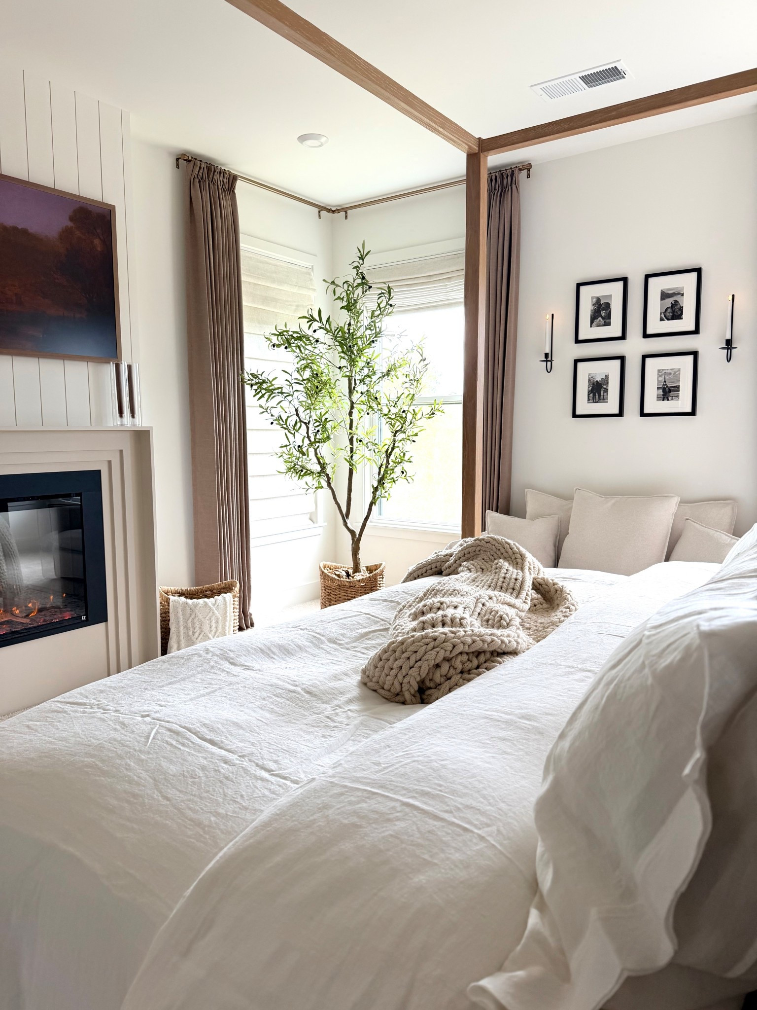 Cozy and timeless. 

#LTKHome #LTKFindsUnder50 #LTKFindsUnder100