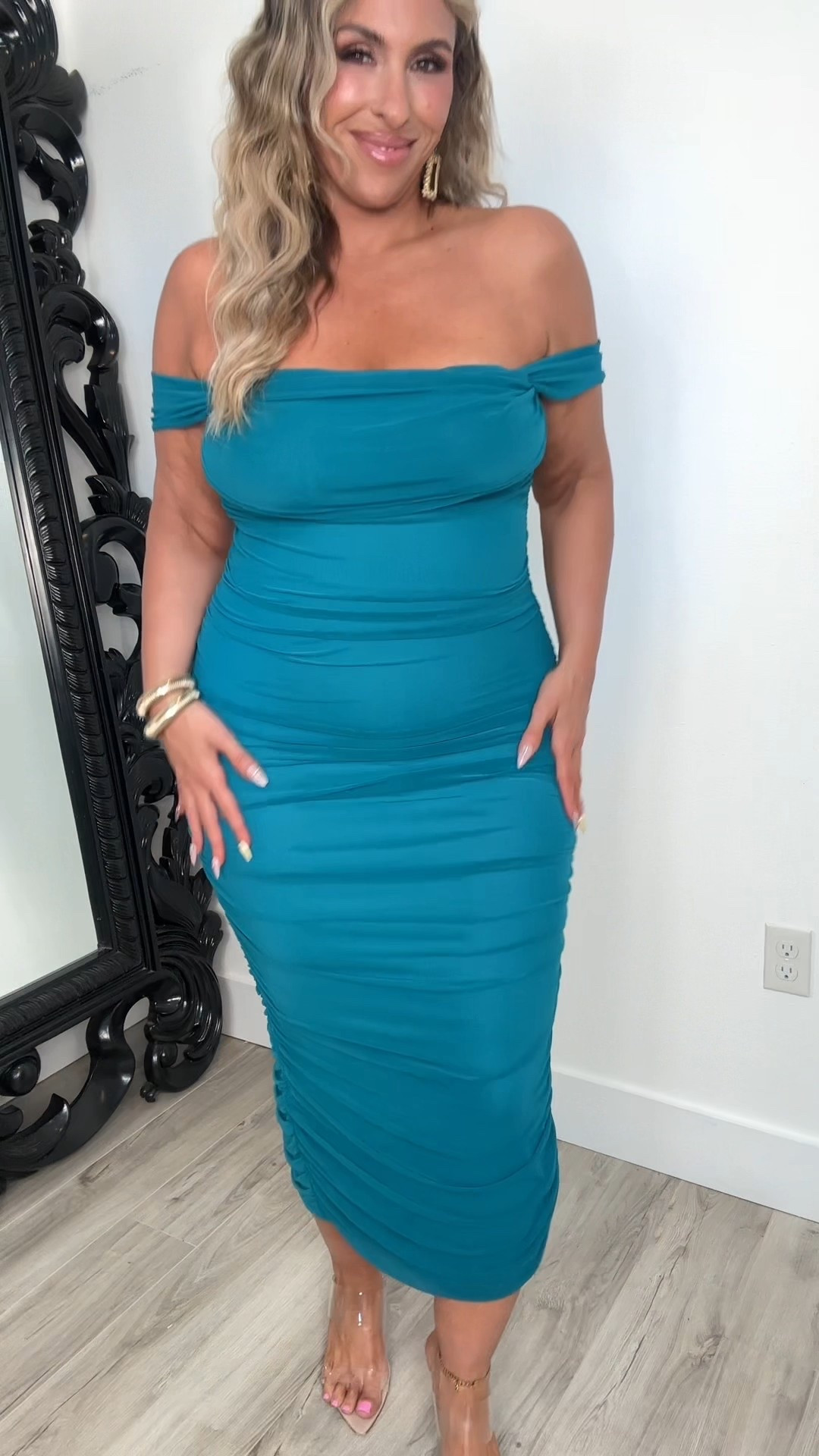 midsize wedding guest dress; special event dress

Teal midi dress size L (stretchy size down)

linked my fav strapless bra for busty and shapewear 

glowy skin combo: Dezi glossy skin and sol de janiero bronzer 



#LTKShoeCrush #LTKMidsize #LTKParties

#LTKMidsize #LTKWedding #LTKStyleTip

#LTKStyleTip #LTKMidsize #LTKParties