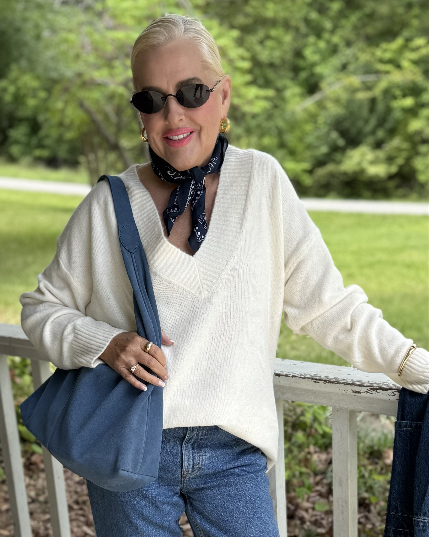 “Aging taught me this: comfort is luxury.”
Polyester traps heat, doesn’t breathe, and honestly feels like wearing a plastic bag.
Natural fibers? They regulate temperature, last longer, and elevate every outfit.
Sharing 15 sweaters I swear by this season—cashmere, organic cotton, and wool done right.
Details on LTK!
#Cotton #luxury #cashmere 

#LTKselfcare #LTKOver40 #LTKGiftGuide