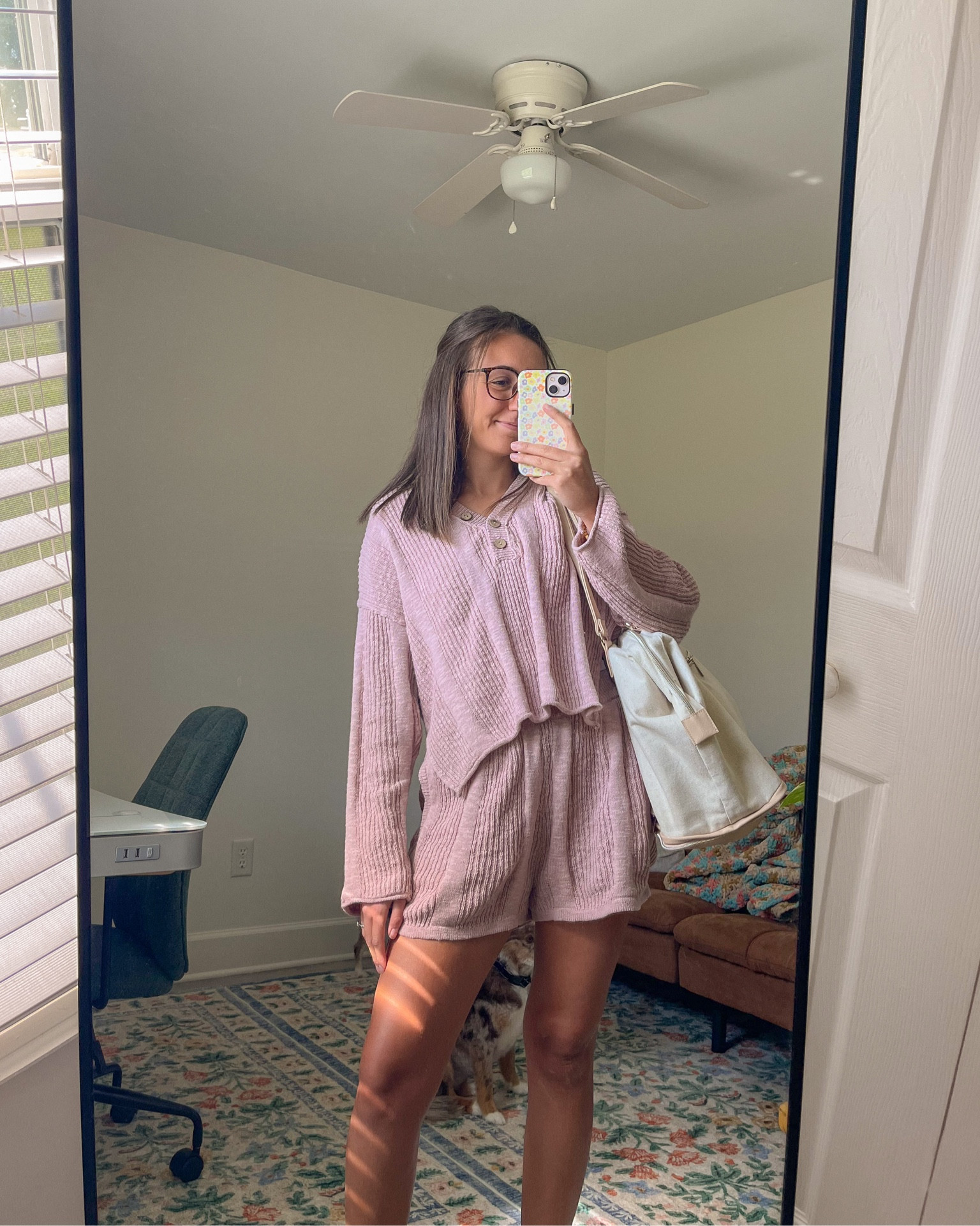 matching set, coffee shop work day