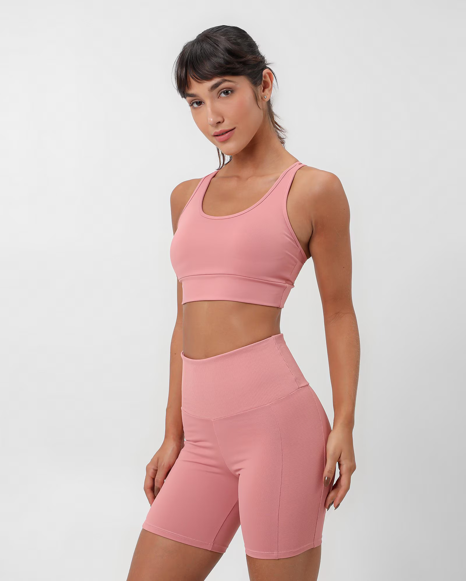 Bermuda esportiva feminina de treino poliamida canelada rosa | BodyWork by Riachuelo | Riachuelo (BR)