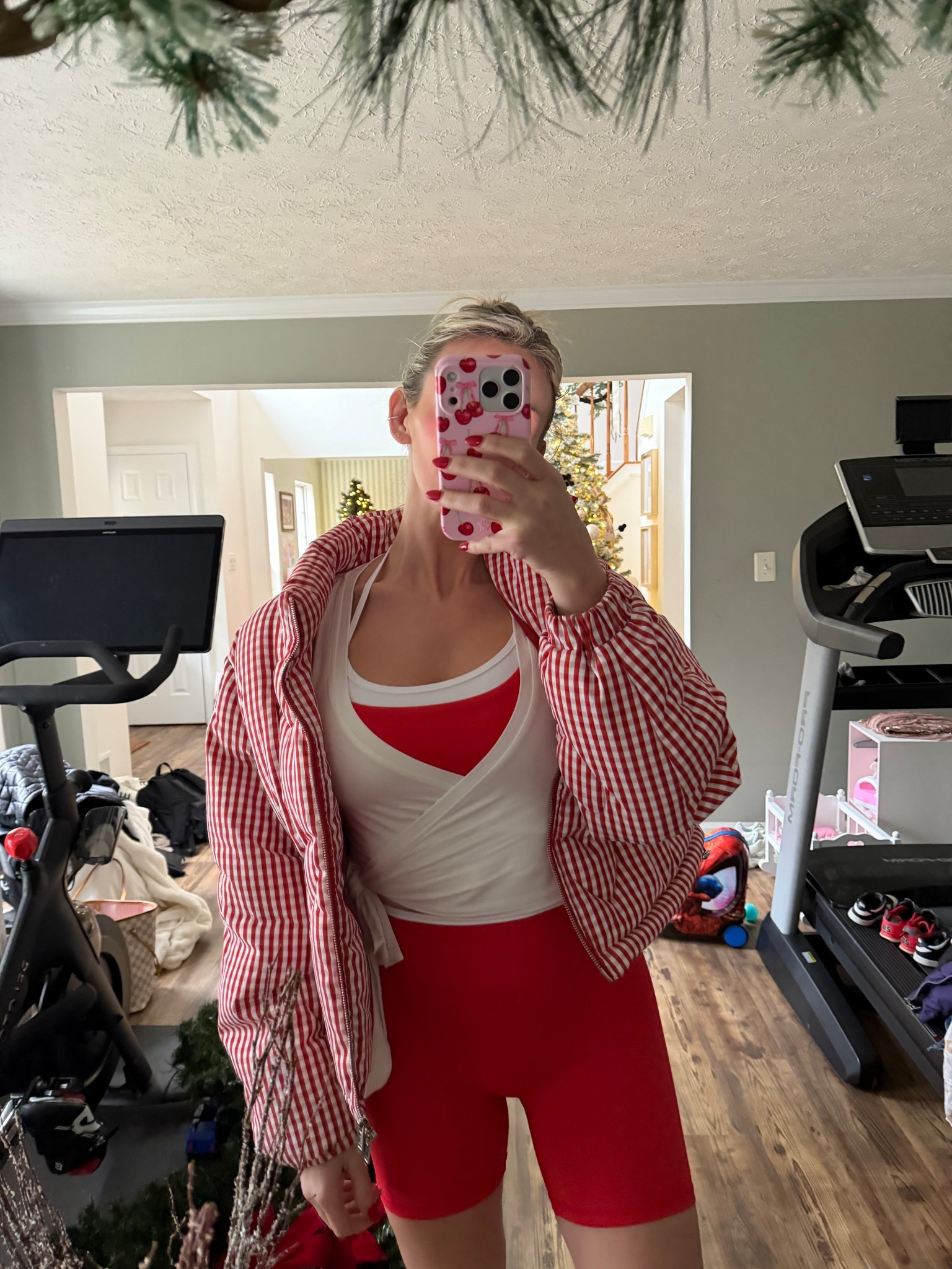 $28 workout set. Comes in a bunch of colors 

#LTKfitnessgoals #LTKmorningroutine #LTKdayinmylife