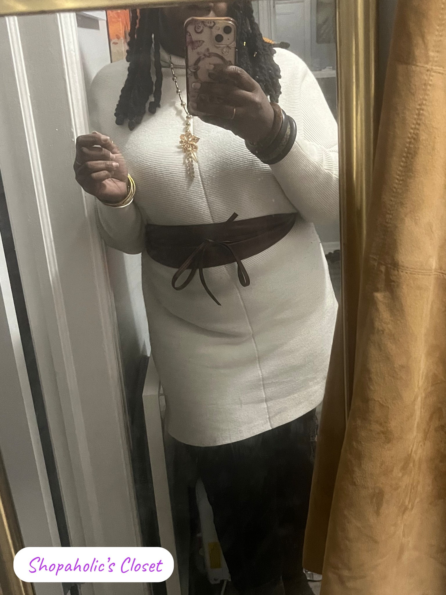 I love me a sweater dress.

#shopdeescloset #shopaholicscloset

#LTKWorkwear