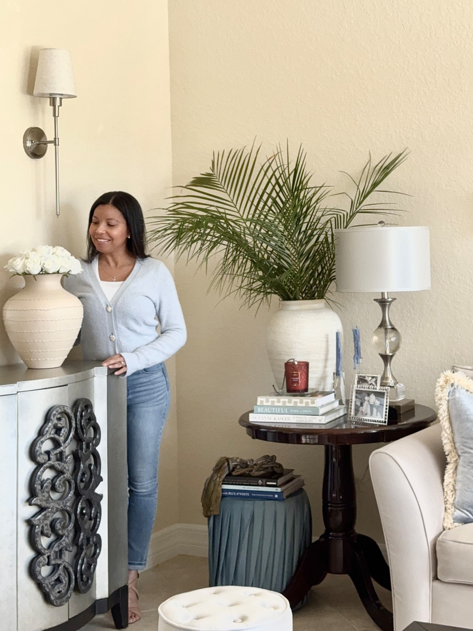 Beautiful vase styling ideas for Spring & Summer!🍃🤍

Living Room Decor | Warm Neutral Decor | Classic Blues | Transitional Decor | Transitional Modern Coastal | Traditional Decor | Brown & Blue Decor | Classic Decor Timeless Decor | Spring Decor | Coffee Table Books | Mother’s Day Gift Ideas


#LTKHome #LTKSeasonal