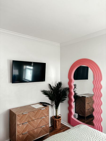 Pink mirror 
Retro room 
Faux greenery 
Modern gold bedroom 
Barbie vibes 
Beach decor 
Airbnb set up 

#LTKSaleAlert #LTKFindsUnder100 #LTKHome