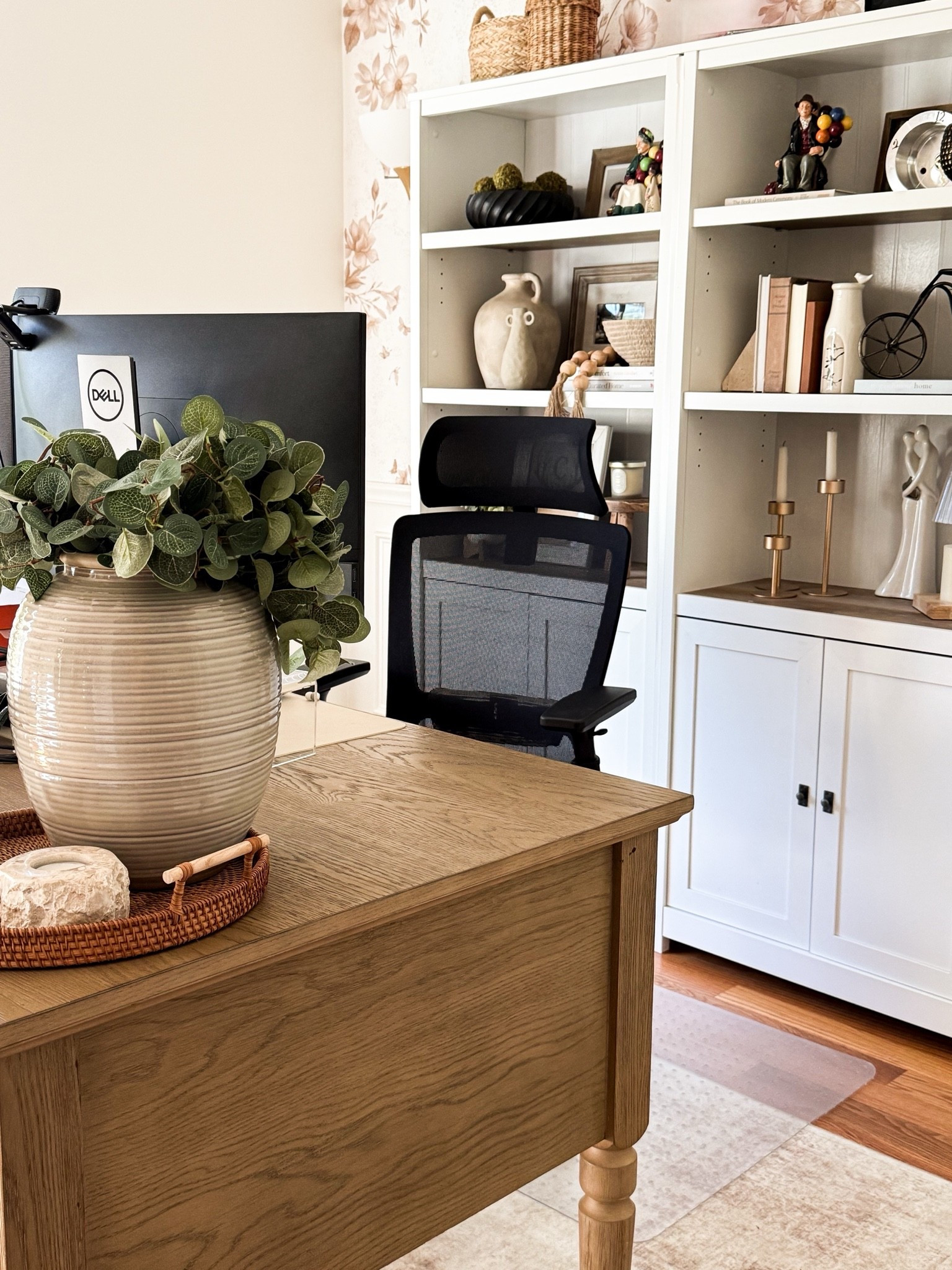 Office decor

#LTKSeasonal #LTKHome #LTKSaleAlert