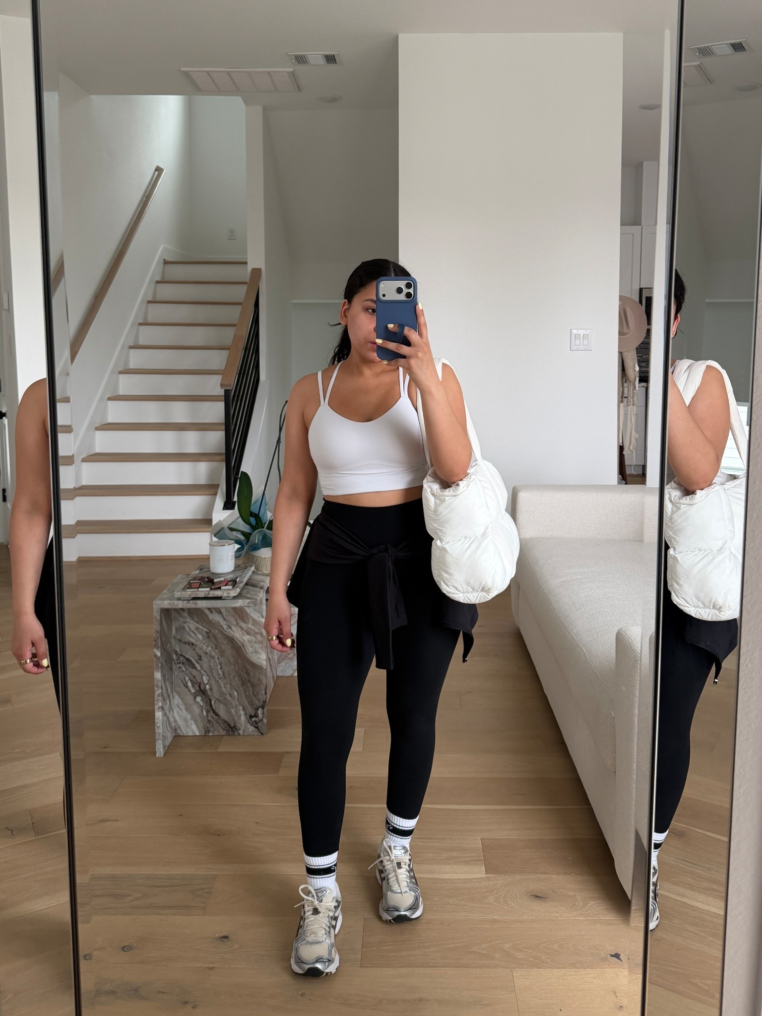 Sports bra: 4
Leggings: small
Sneakers: 6.5 women 
Grip socks 
Puffer tote bag 
Zip jacket: xs 

#LTKgrwm #LTKootd #LTKActive