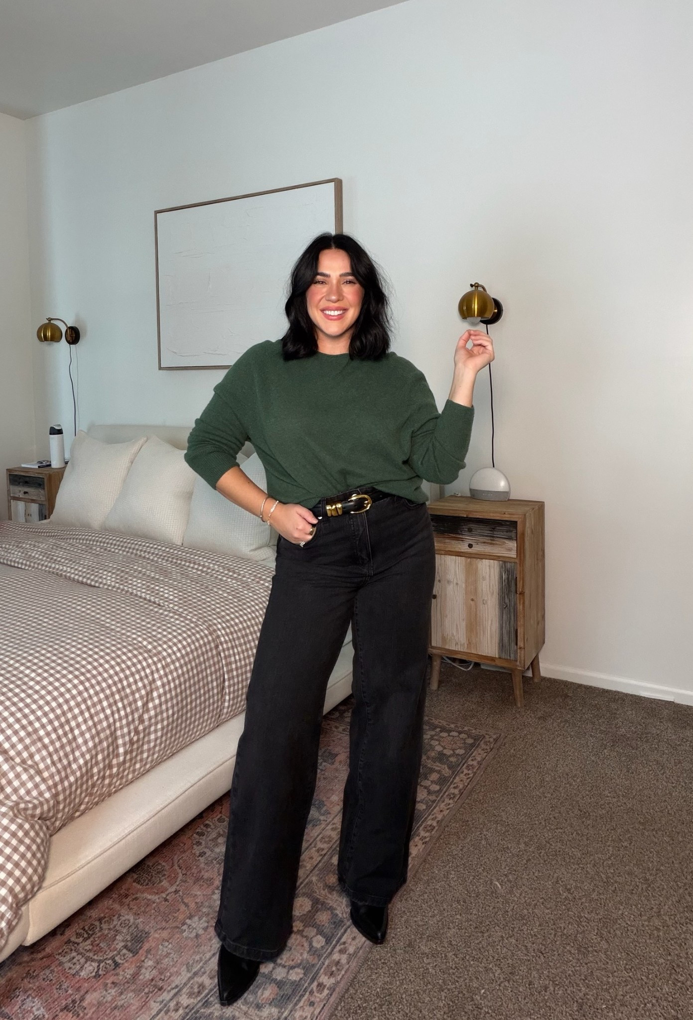 Comfy classic jeans & a sweater top outfit! Obsessed with this cashmere sweater it's insanely soft and the jeans are so so flattering. 

I did a size 10/L in both! 

#LTKFindsUnder50 #LTKMidsize #LTKSeasonal