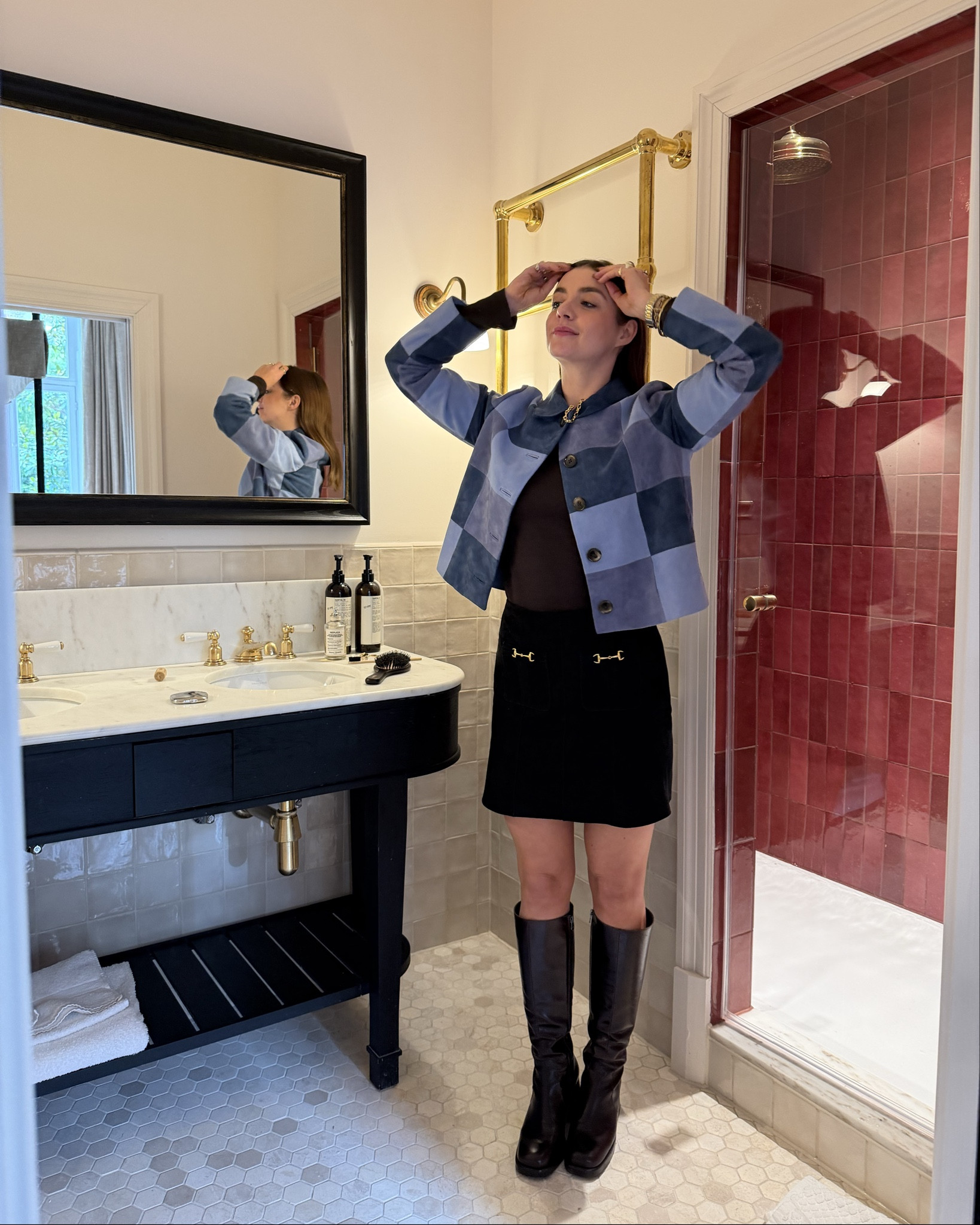 The most gorgeous vintage looking skirt ever 🖤 

#LTKdatenight #LTKpartywear