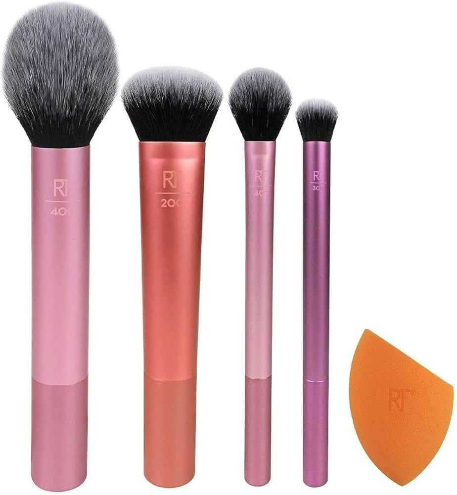 Real Techniques Everyday Essentials + Sponge Kit, Makeup Brushes & Makeup Blending Sponge Set, Fo... | Amazon (US)