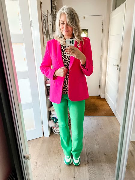Fuchsia or hot pink and Gucci green are a match made in colorblock heaven!

Throw a leopard print top in the mix and you’re good to go. Colorful but comfortable Saturday look. 

Blazer Zara xl (current)
Leopard top M
Green leggings Costes L (current)
Sneakers sized one up



#LTKunder100 #LTKstyletip #LTKeurope
