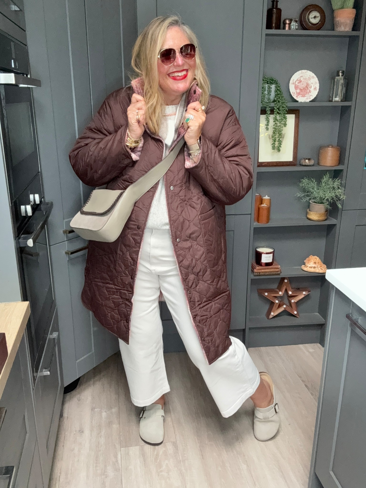 Cream cropped jeans, beige jumper, plum coat, mules, neutral bag, sunglasses 

#LTKplussize #LTKautumn #LTKwinter