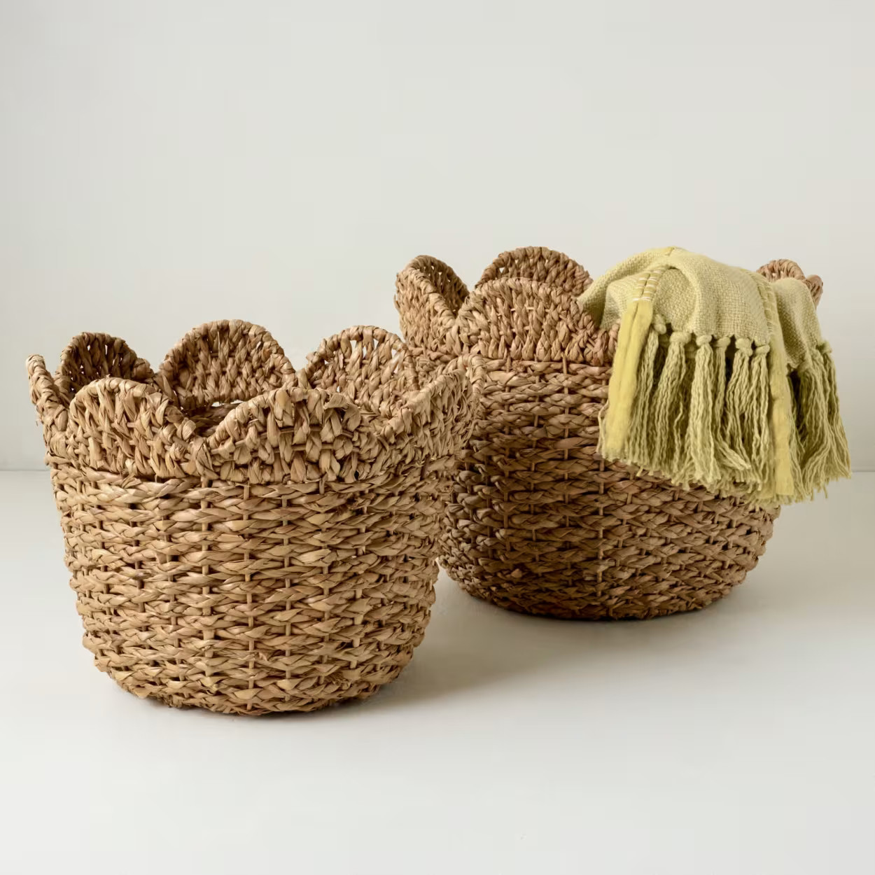 Solene Woven Scalloped Basket | Magnolia