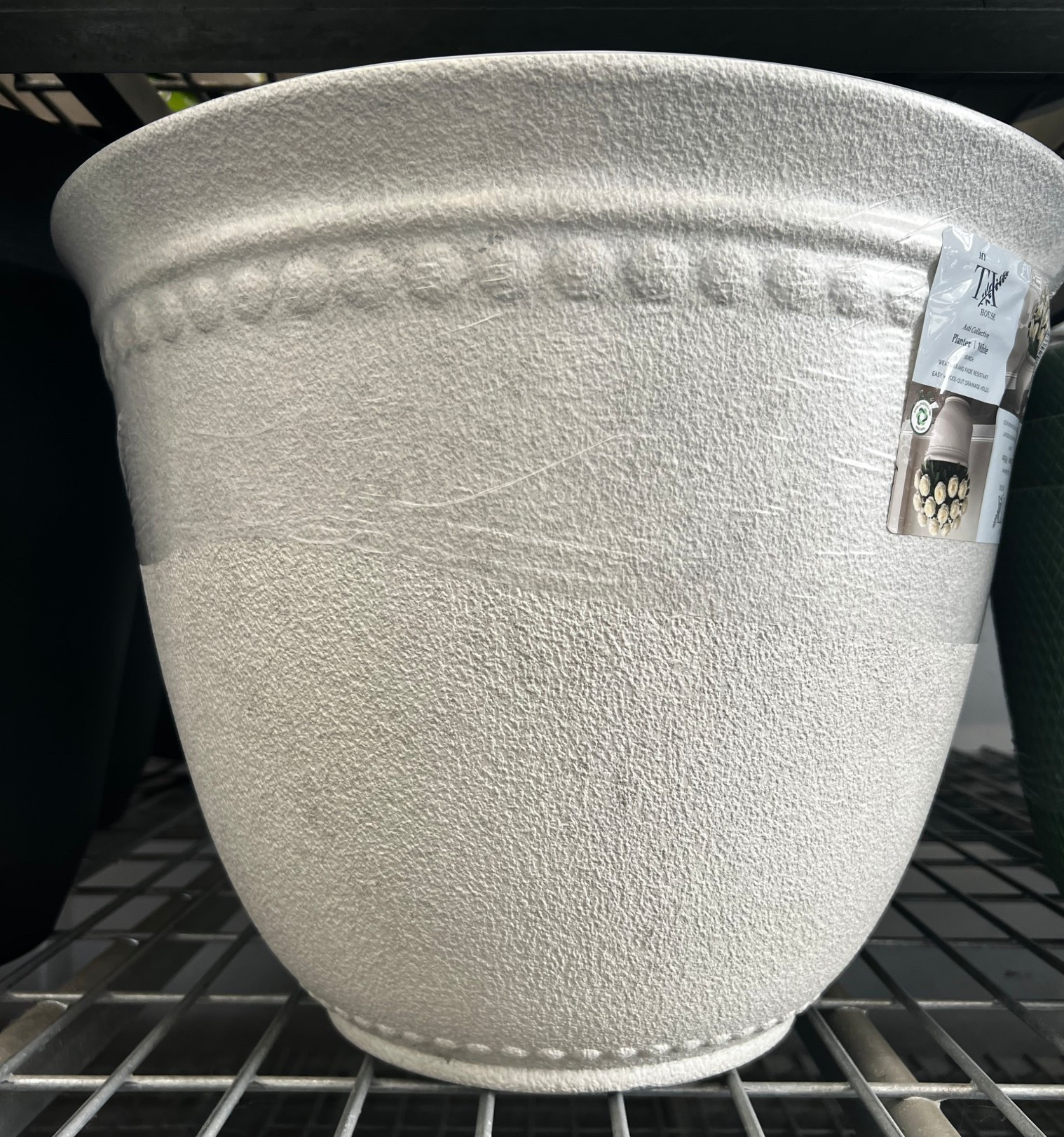 Cream planter for outdoor plants. 

#planter #plant #outdoor #spring

#LTKHome #LTKSeasonal