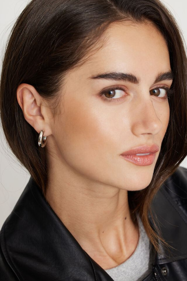 Seamless Mini Hoop Earrings | Dynamite Clothing