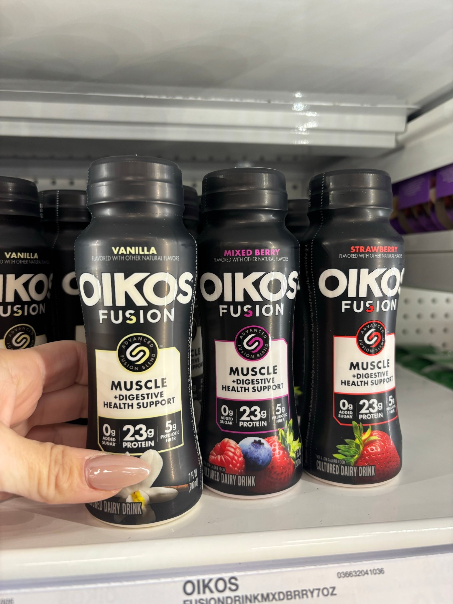 #ad #targetpartner It is so important to focus on building and retaining muscle mass while on a weight loss journey or GLP-1. Oikos Fusion drinks are perfect for me! They have 23g of complete protein, plus 5g of prebiotic fiber. I can’t recommend them enough. 

@Target @Oikos #oikosstrong #oikostarget #targetfinds #target

*contains whey, leucin, and Vitamin D which, together with exercise and a balanced diet, help maintain muscles. 
 

 