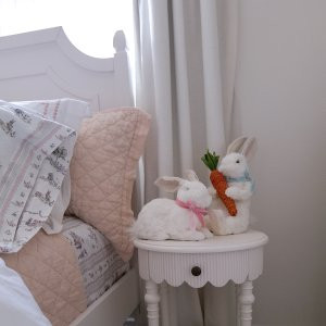 Chris Loves Julia Scallop Side Table (16") | Pottery Barn Kids