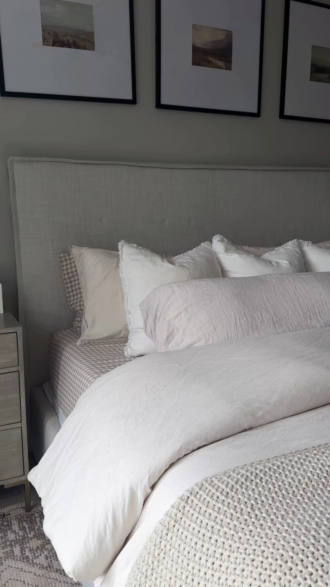 Cozy bed season 🤍✨ Mixing textures and layers makes all the difference. Follow along for more design tips!

#interiordesign #homedecortips #homestyling #cozyseason #dandharamorrishome

#LTKHoliday #LTKSeasonal #LTKHome