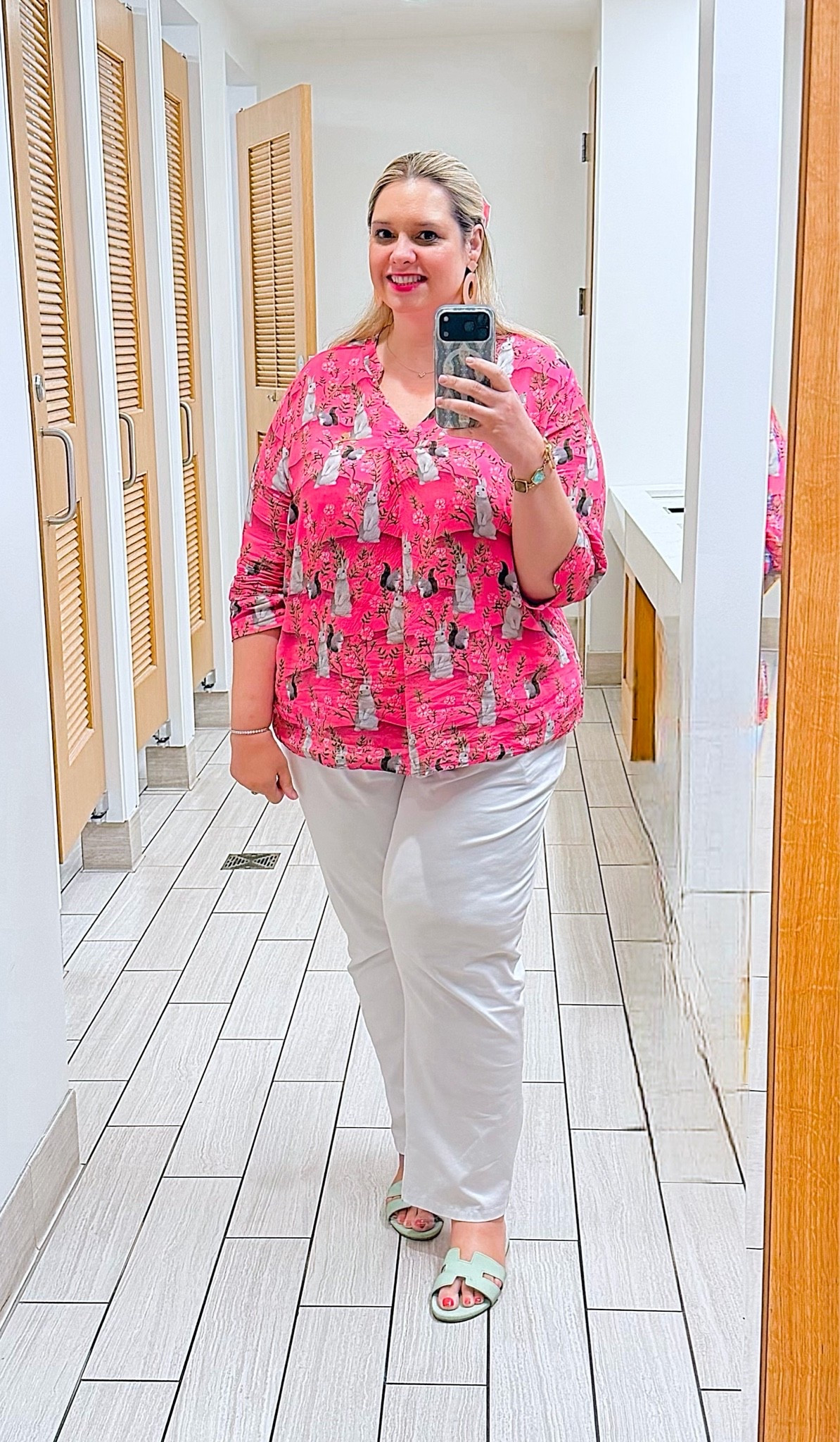 Casual office ootd as a four months postpartum working mom

#LTKdayinmylife #LTKPlusSize #LTKmomlife