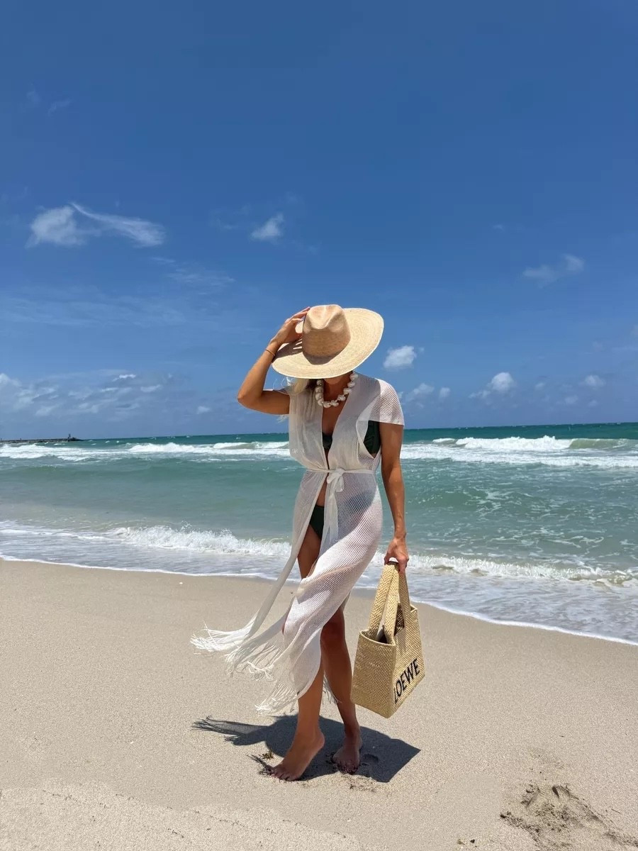 Small in coverup & swim top, medium in bottoms! #kathleenpost

Beach vacay, beach look, swimwear, beach coverup, spring break

#LTKTravel