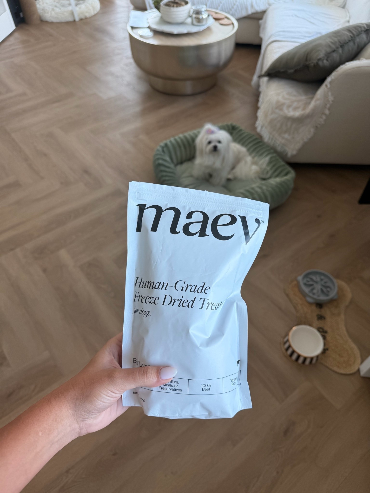1 ingredient dog treats Chanel is loving!! 
Dog treats 
Dog lovers 
Dog mom 
Amazon order 
Amazon finds 
Healthy dog treats

#LTKdayinmylife #LTKfoodie #LTKmorningroutine