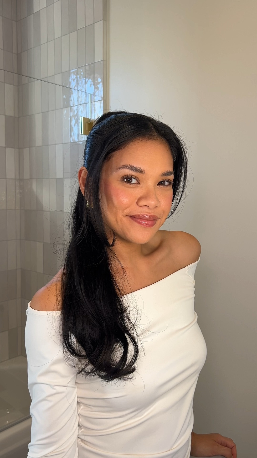 Oily Hair Hairstyle Tutorial 

#LTKStyleTip #LTKBeauty