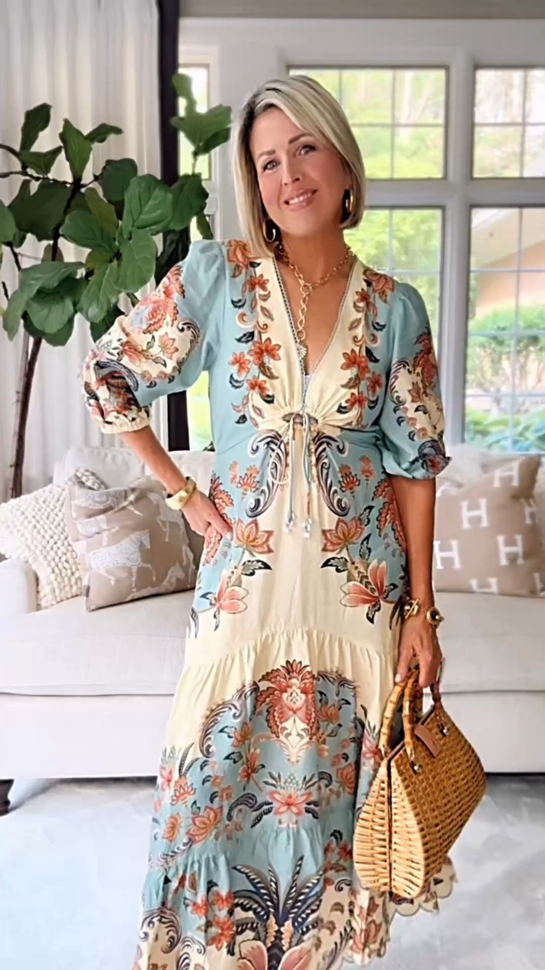 Farm Rio never disappoints and this dress is no exception. 

 #LTKMothersDay #LTKSeasonal #LTKOver40