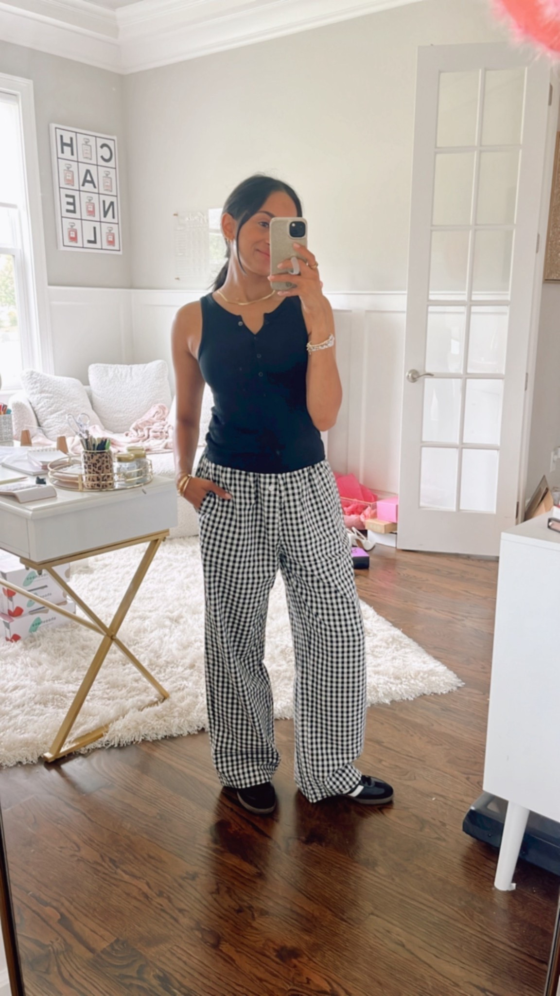 Black and white plaid pants
Boxer pants


#LTKFindsUnder50 #LTKStyleTip #LTKSaleAlert