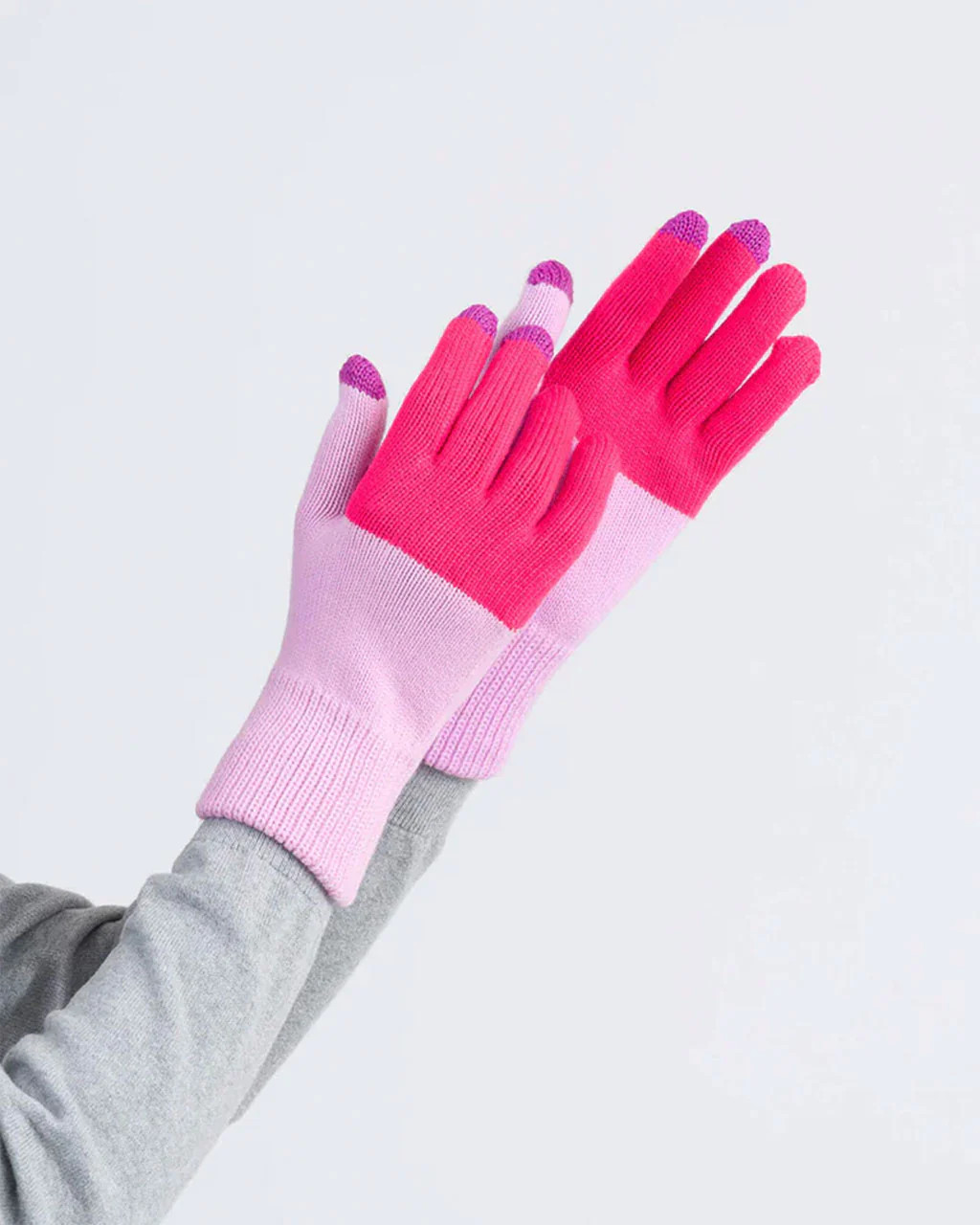 Colorblock Touchscreen Gloves - Fuchsia + Lilac | ban.do