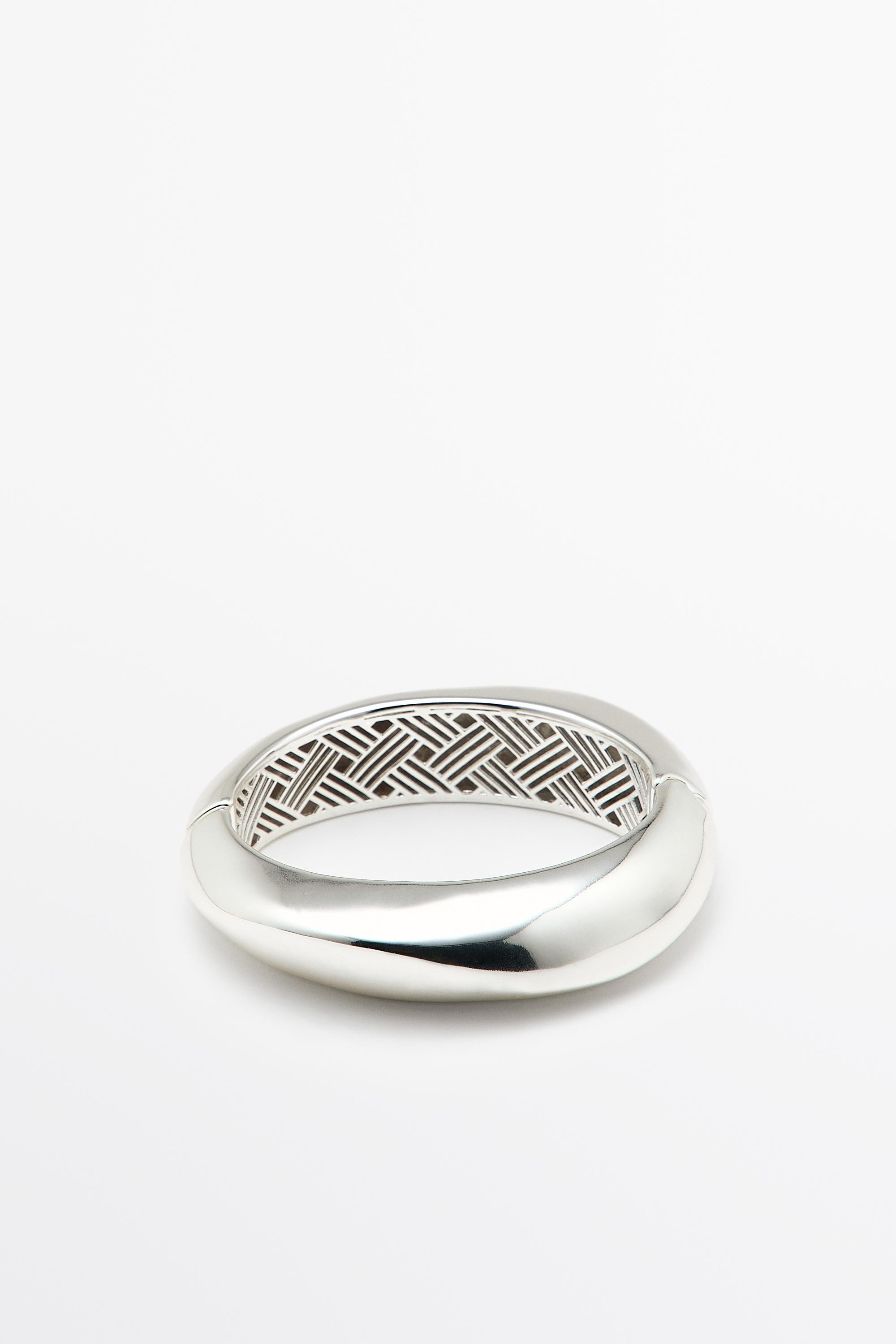 Smooth hinged bracelet | Massimo Dutti US