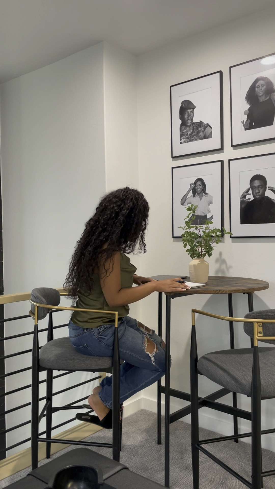 Photo frames, plant, table and chairs 