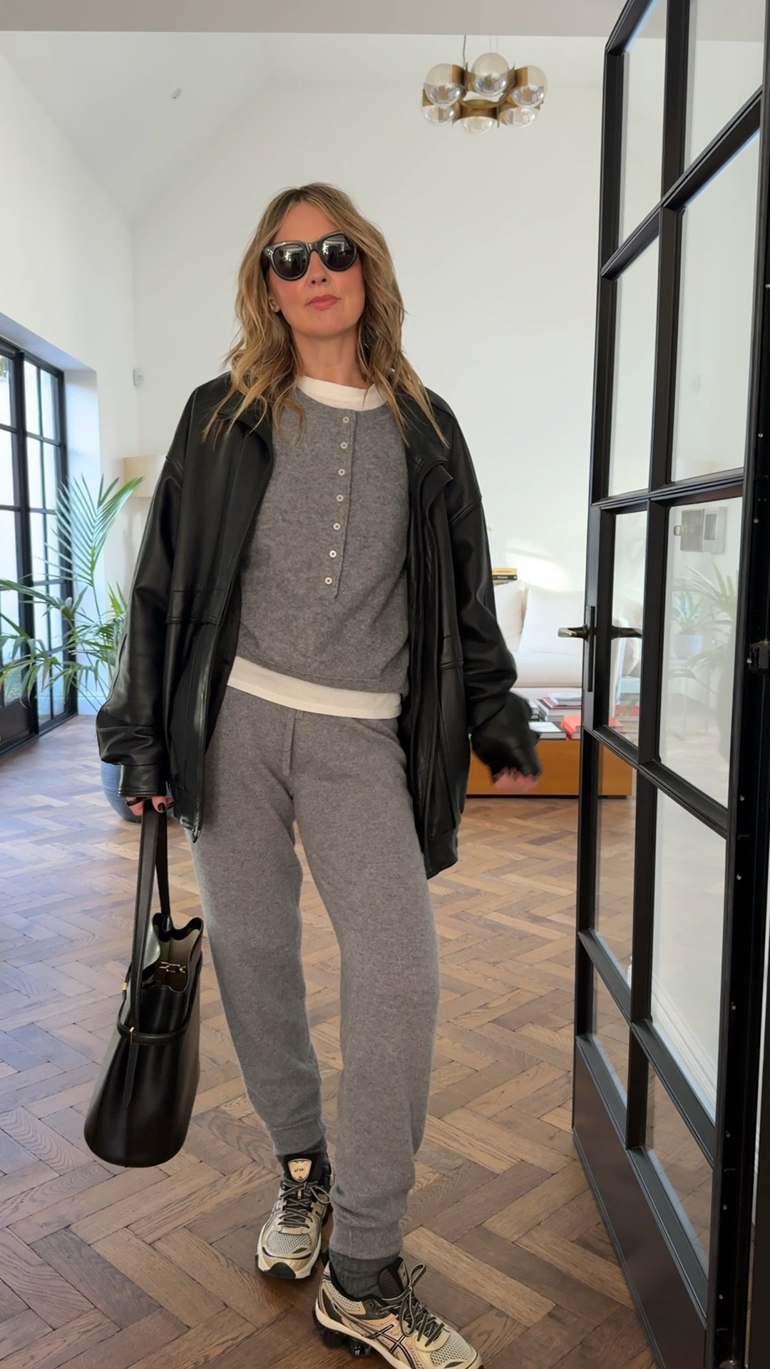 Sunday Outfit 

Casual | leather bomber jacket | ASICS | Toteme bag | spring 

#LTKuk #LTKsummer #LTKspring