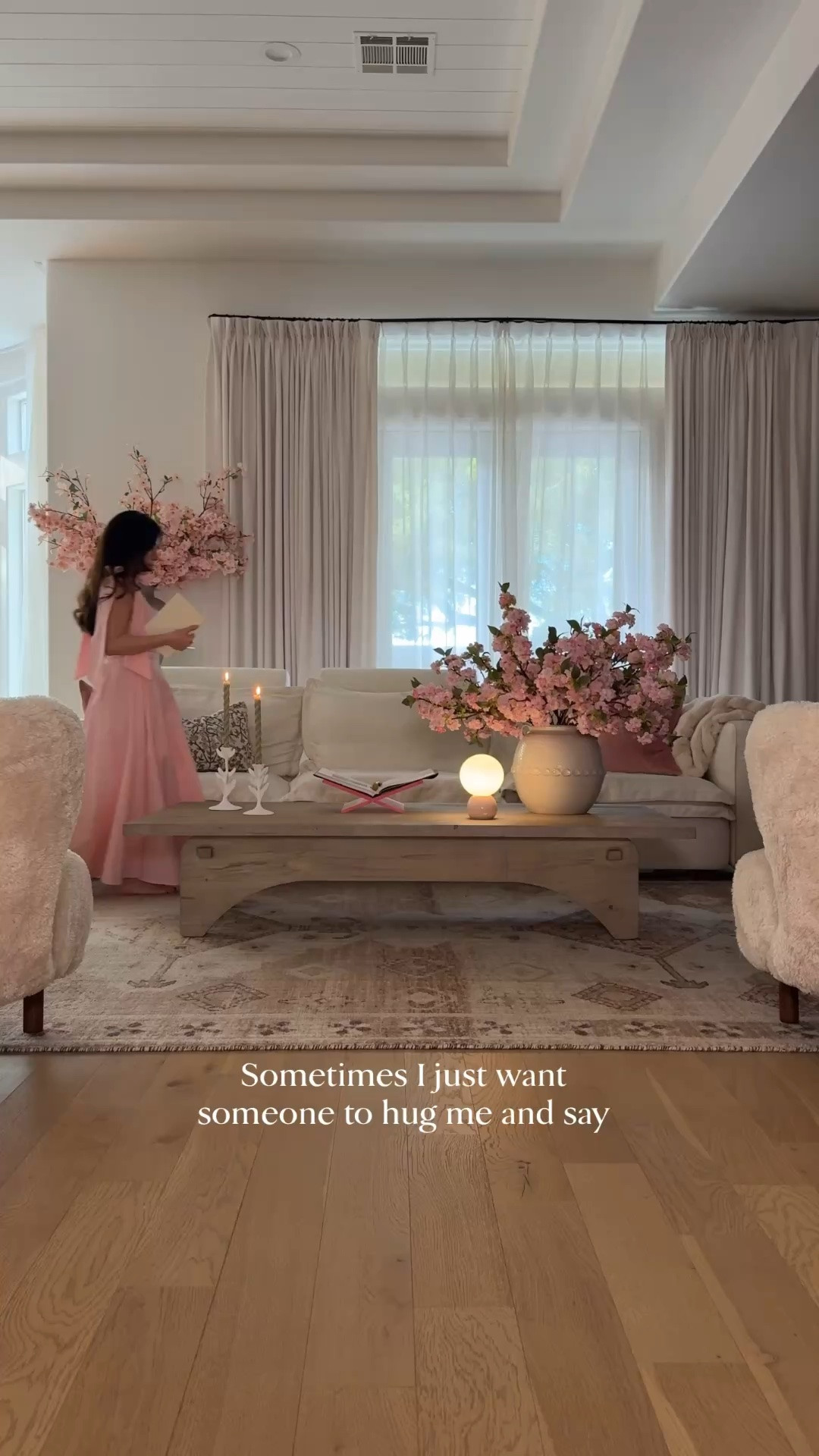 Pink living room

#LTKHome #LTKdayinmylife #LTKmomlife