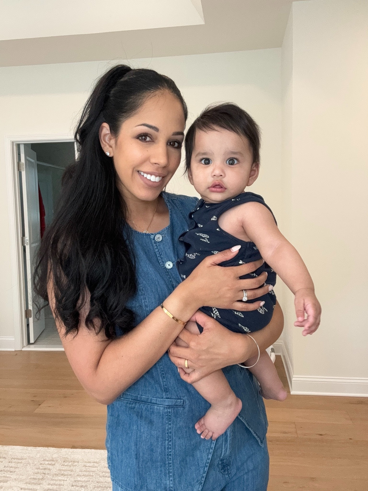 Mommy & me OOTD 💙☀️

Keeping it easy and breezy for summer. I’m wearing a matching set from Madewell and my little guy is in the cutest blue romper from H&M. Nothing beats twinning with your favorite sidekick 🥹✨

My entire outfit is currently on sale!

#mommyandme #ootd #momstyle #summerstyle #madewell #hmkids #matchingmoments #momof3 #lifestylecreator #summeroutfits

#LTKmomlife #LTKBaby #LTKSaleAlert