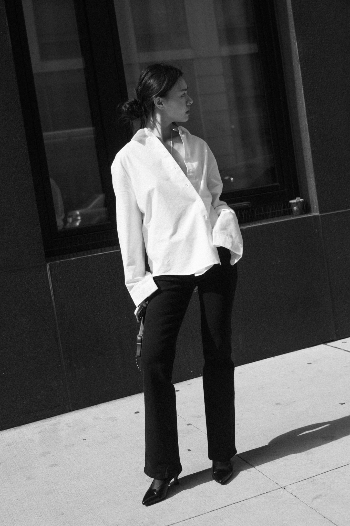 Top in large, pants size 26 (size up), shoes run large size down 1/2 sizees