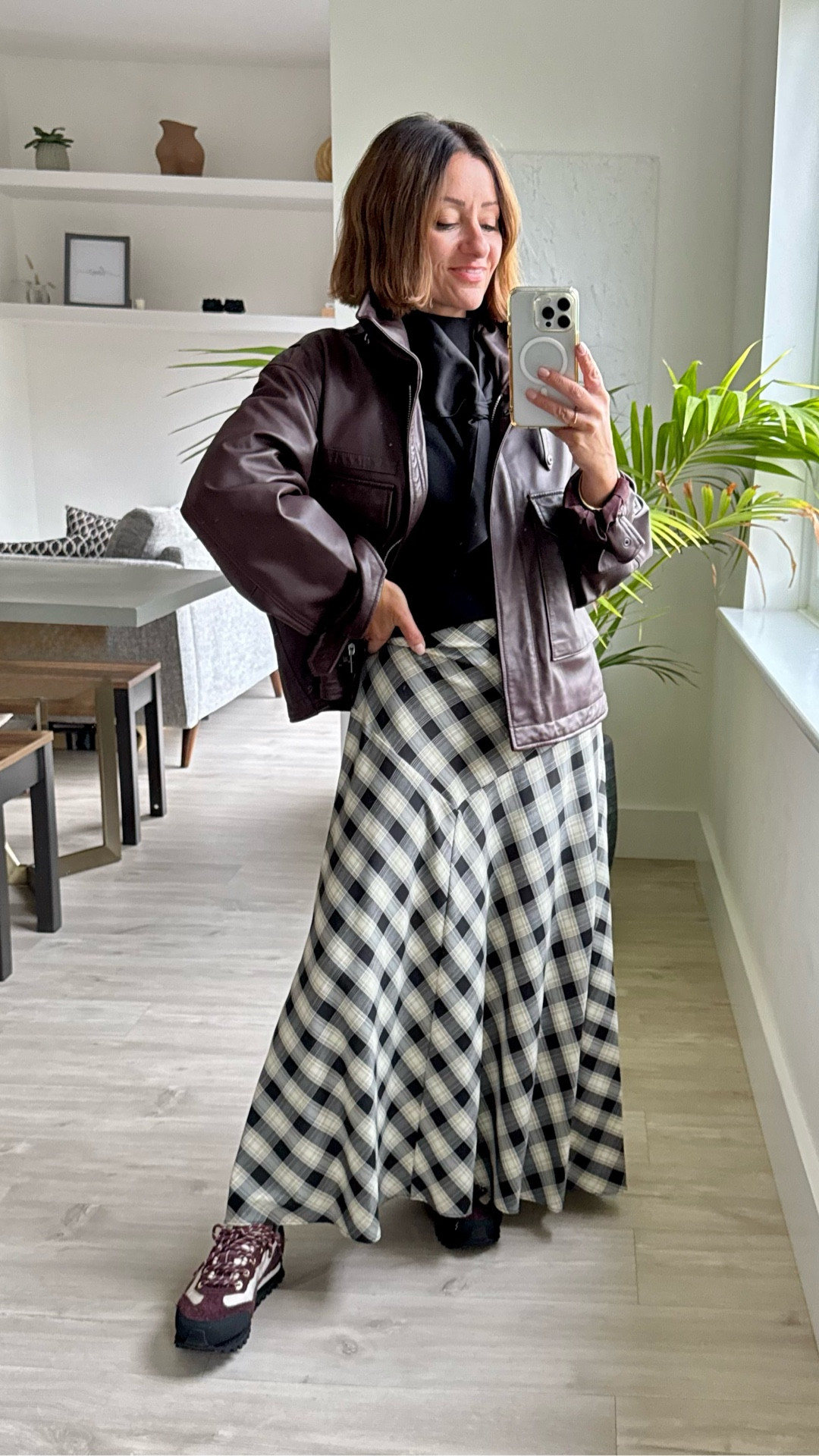 Restyling my dress for autumn in the office. 

This dress is generously sized, recommend sizing down. 

The trainers are also slightly generous , I’m between sizes and sized down. 

I’m 5ft 1 for reference. 



#LTKautumn #LTKuk #LTKdresses