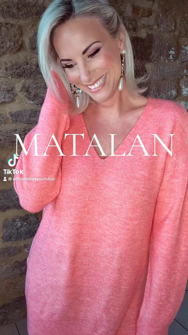 This fabulous jumper is both stretchy and super soft and this colour!!!💕🍑

#LTKMostLoved #LTKSeasonal #LTKover40