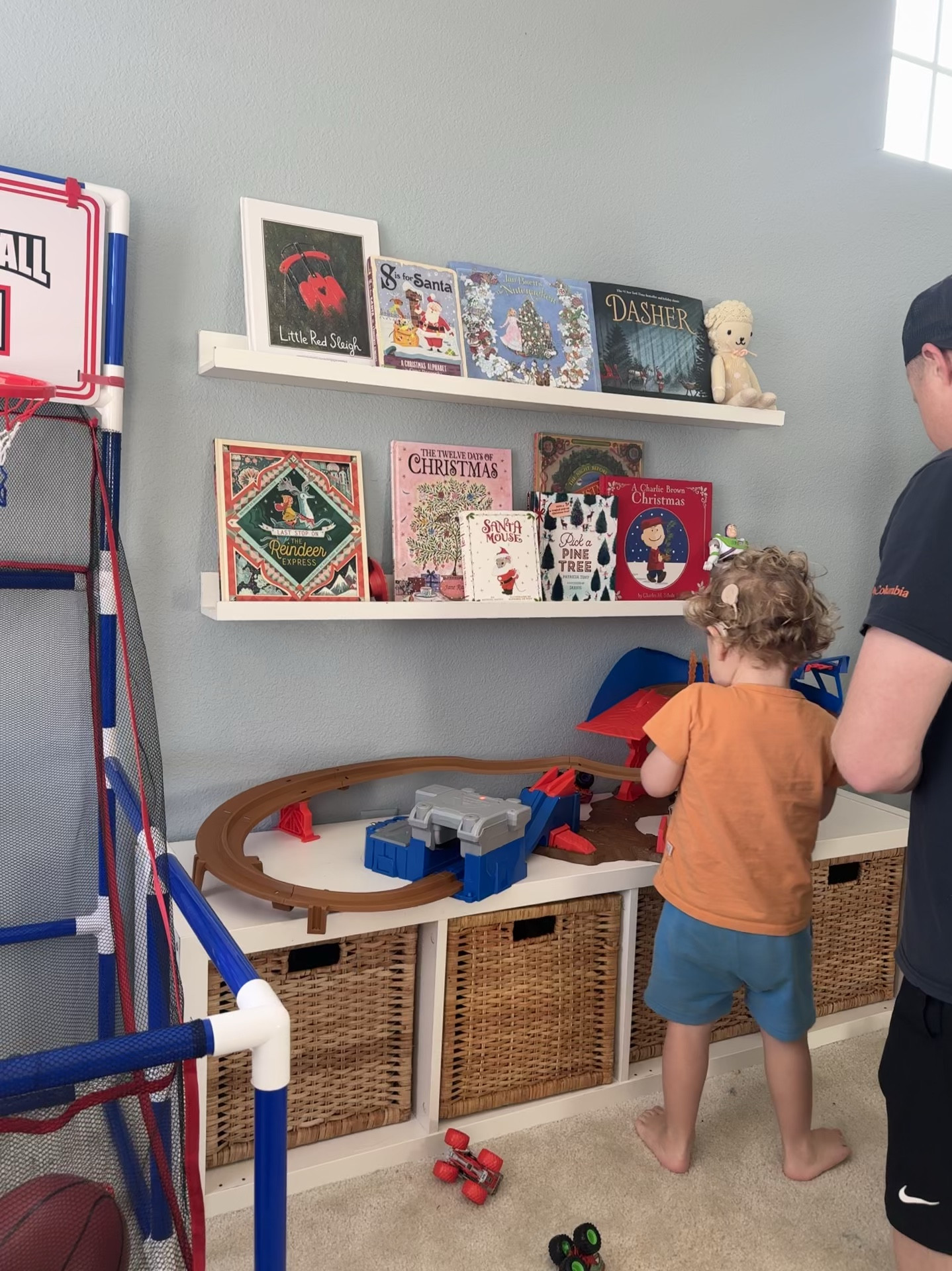 Boys monster jam track set , must have boys toy! Christmas toys for toddler boys/ monster jam battery operated track / toys for boys 

#LTKGiftGuide #LTKFamily #LTKKids