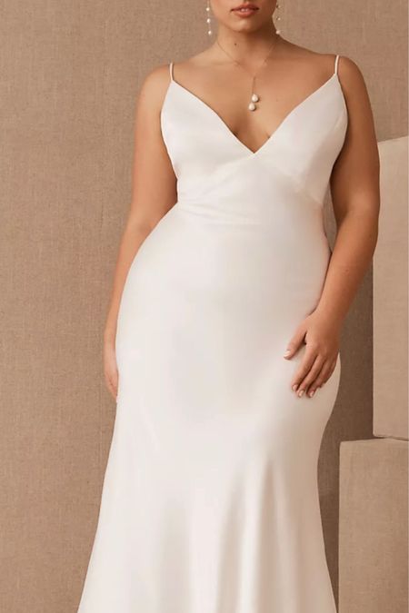 This plus size wedding dress is so elegant!



#LTKcurves #LTKwedding #LTKFind