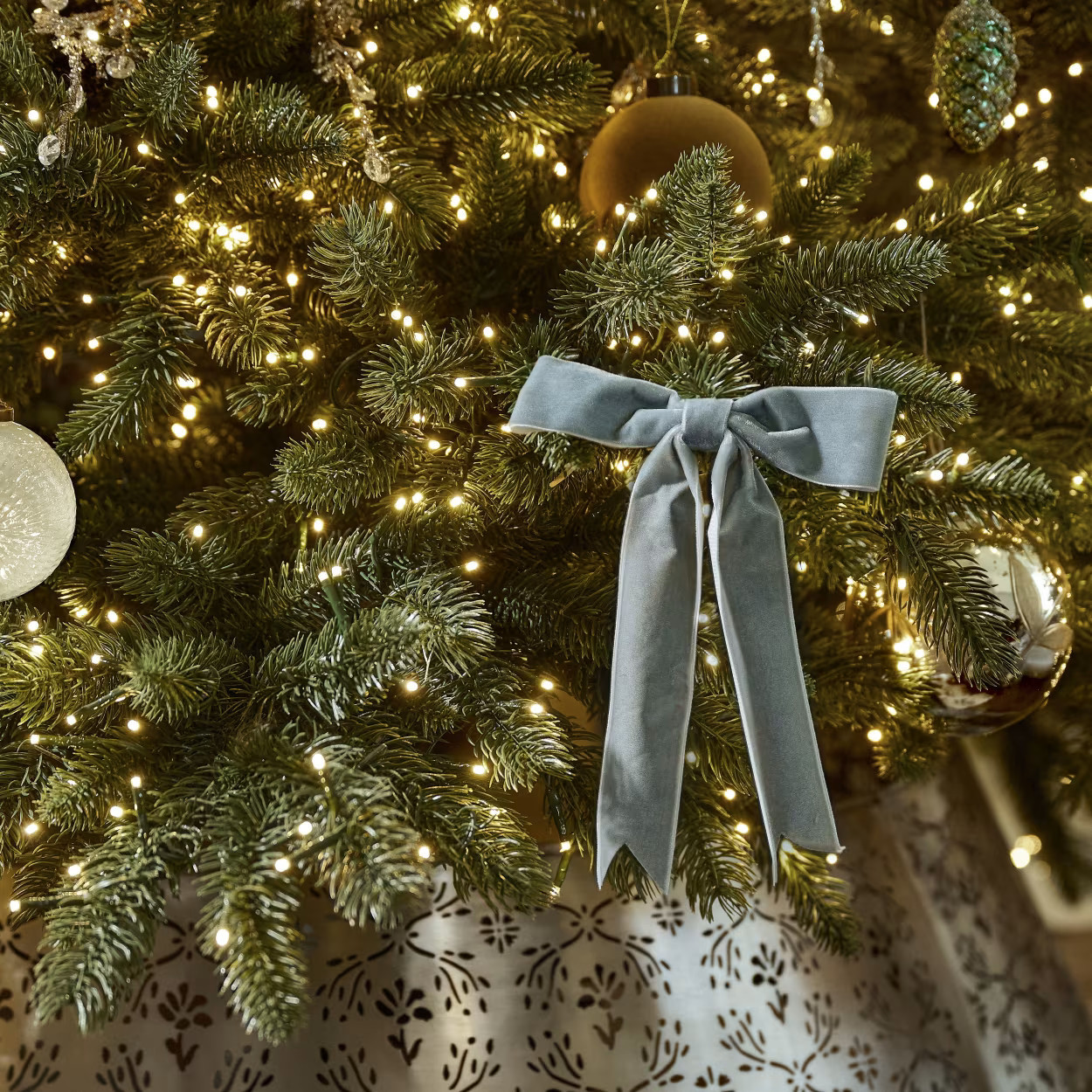 Velvet Bow Ornament Clip, Set of 8 | Magnolia