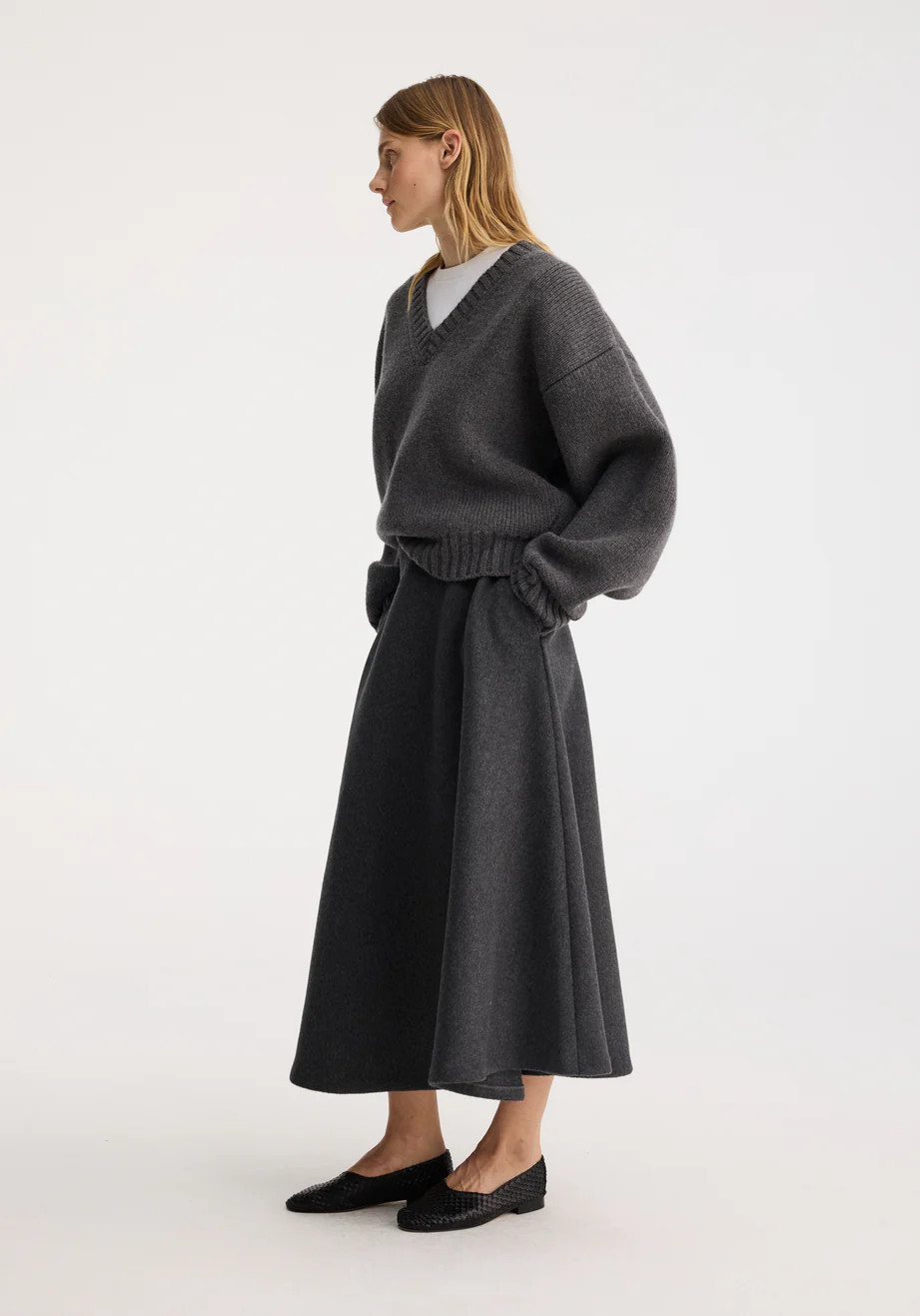 voluminous a-line skirt | anthracite melange | Rohe