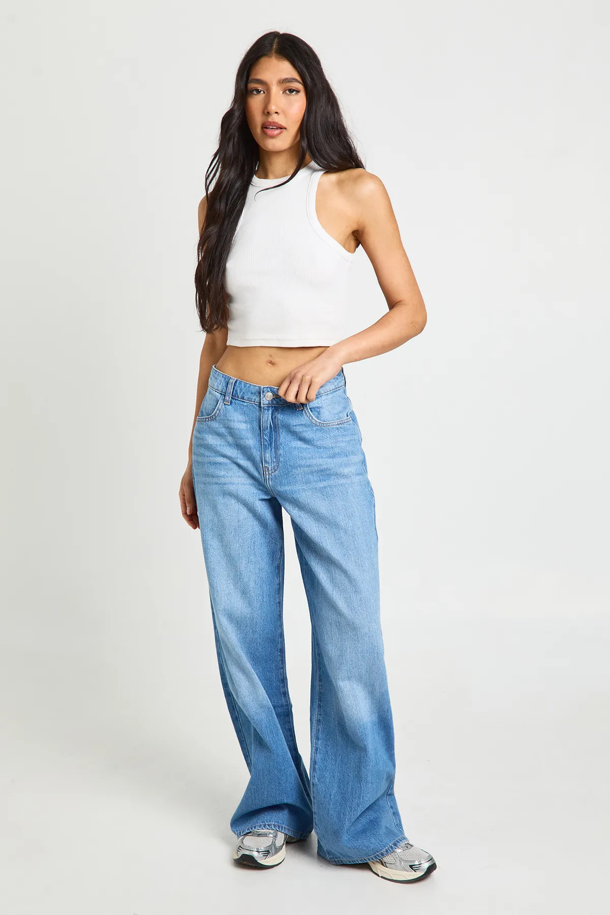 Mid Blue Tall Basics Mid Waist Boyfriend Jeans | Boohoo NL | Boohoo.com (NL)